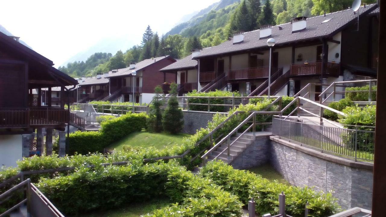 Villa La Dimora Delle Corti à Vanzone Extérieur photo